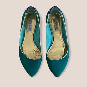 Jennifer Lopez Women’s Pointed Flat 5.5 Green Gold